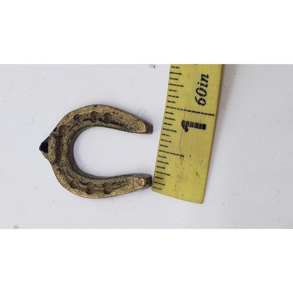 Vintage WW2 Era British Soldiers Good Luck Lucky Horse Shoe Pendant Cast Iron - Picture 7 of 7